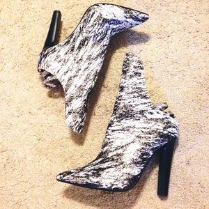 Jeffrey Campbell Zetian Booties